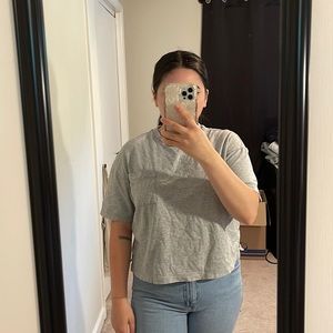 Light grey uniqlo tshirt
